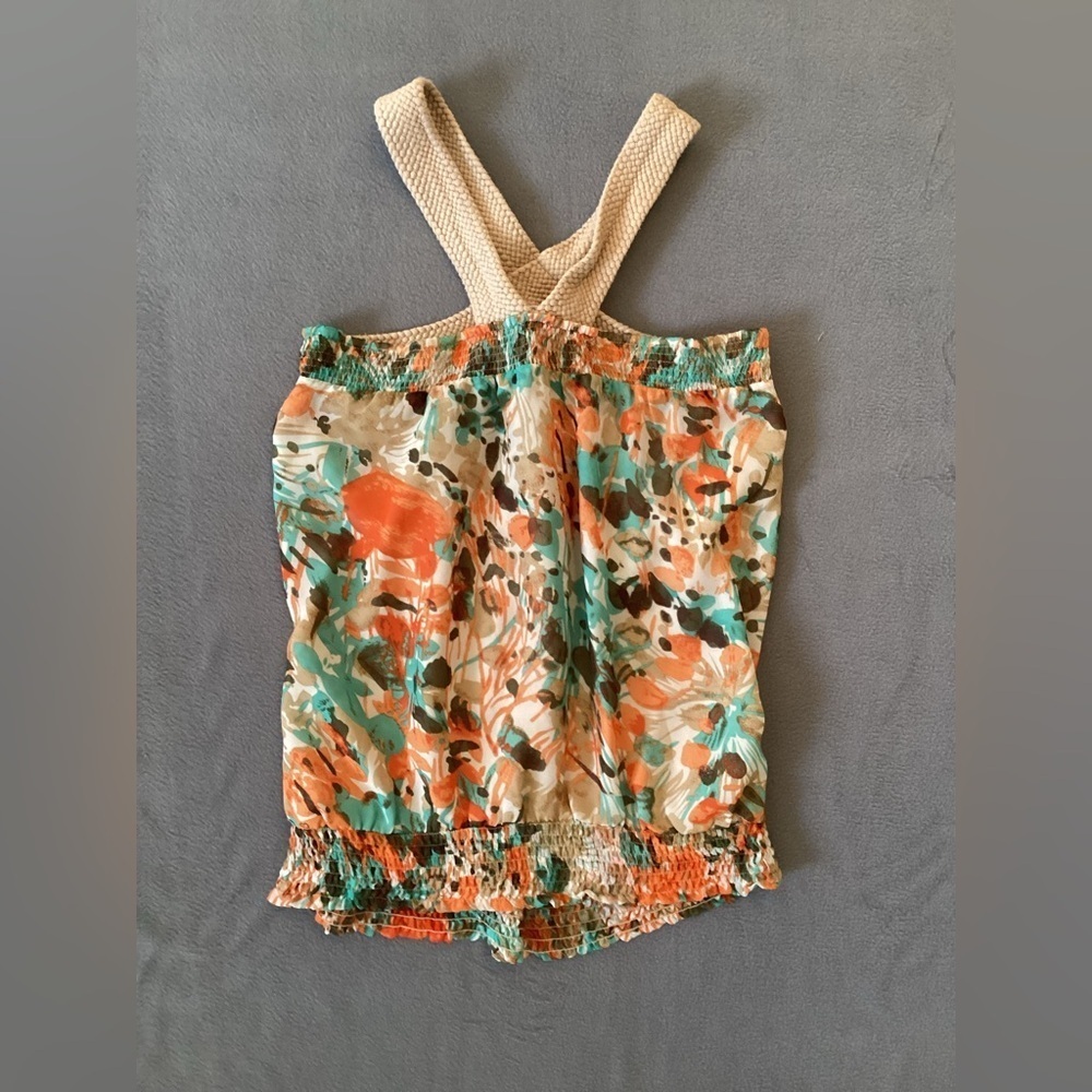 Lucky&Co abstract fall bright cross shoulder tank -SZ m
Pit to pit 15”
Length 18 - Picture 2 of 3